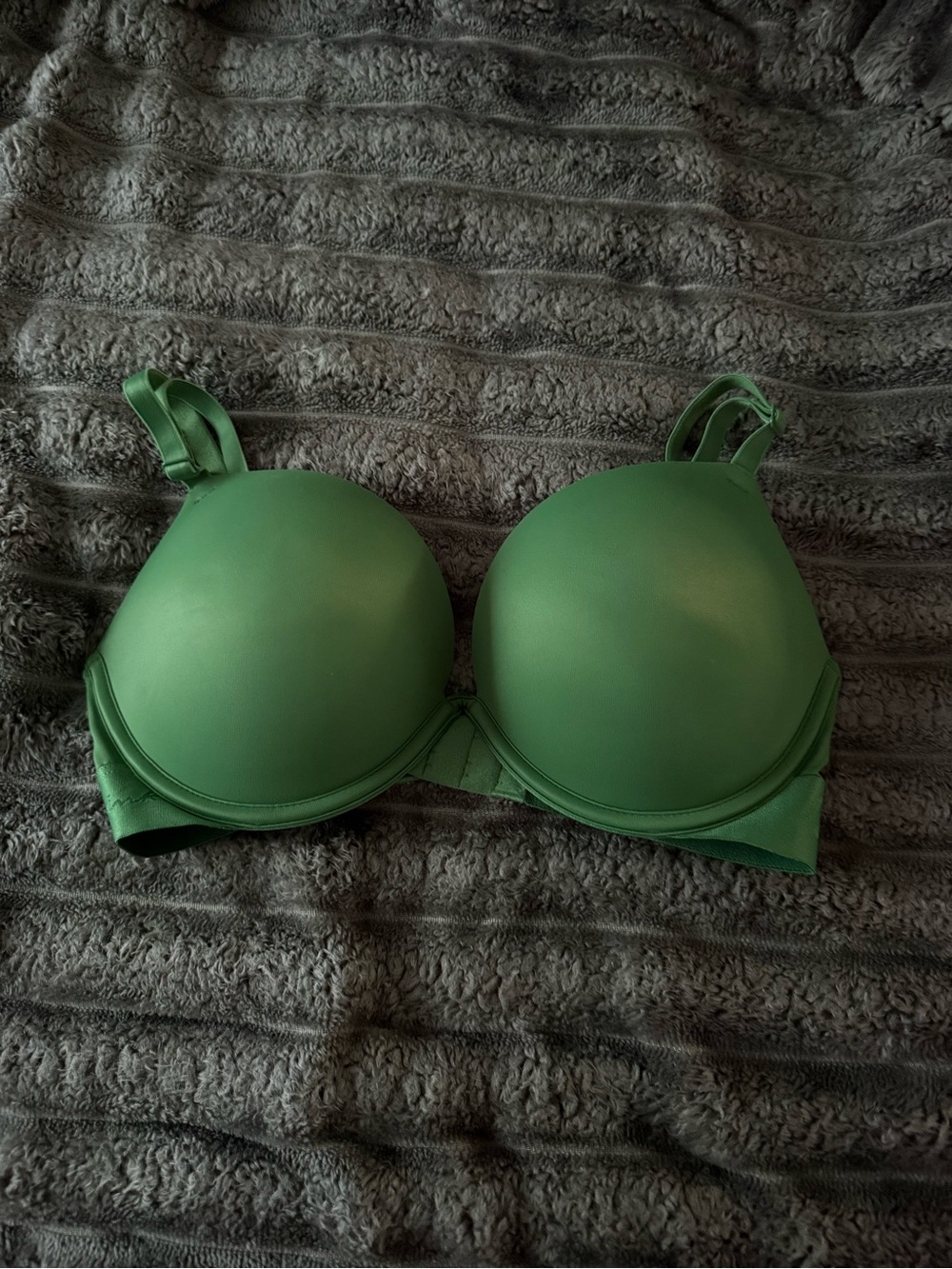 Victoria's Secret Green Molded T-Shirt Bra